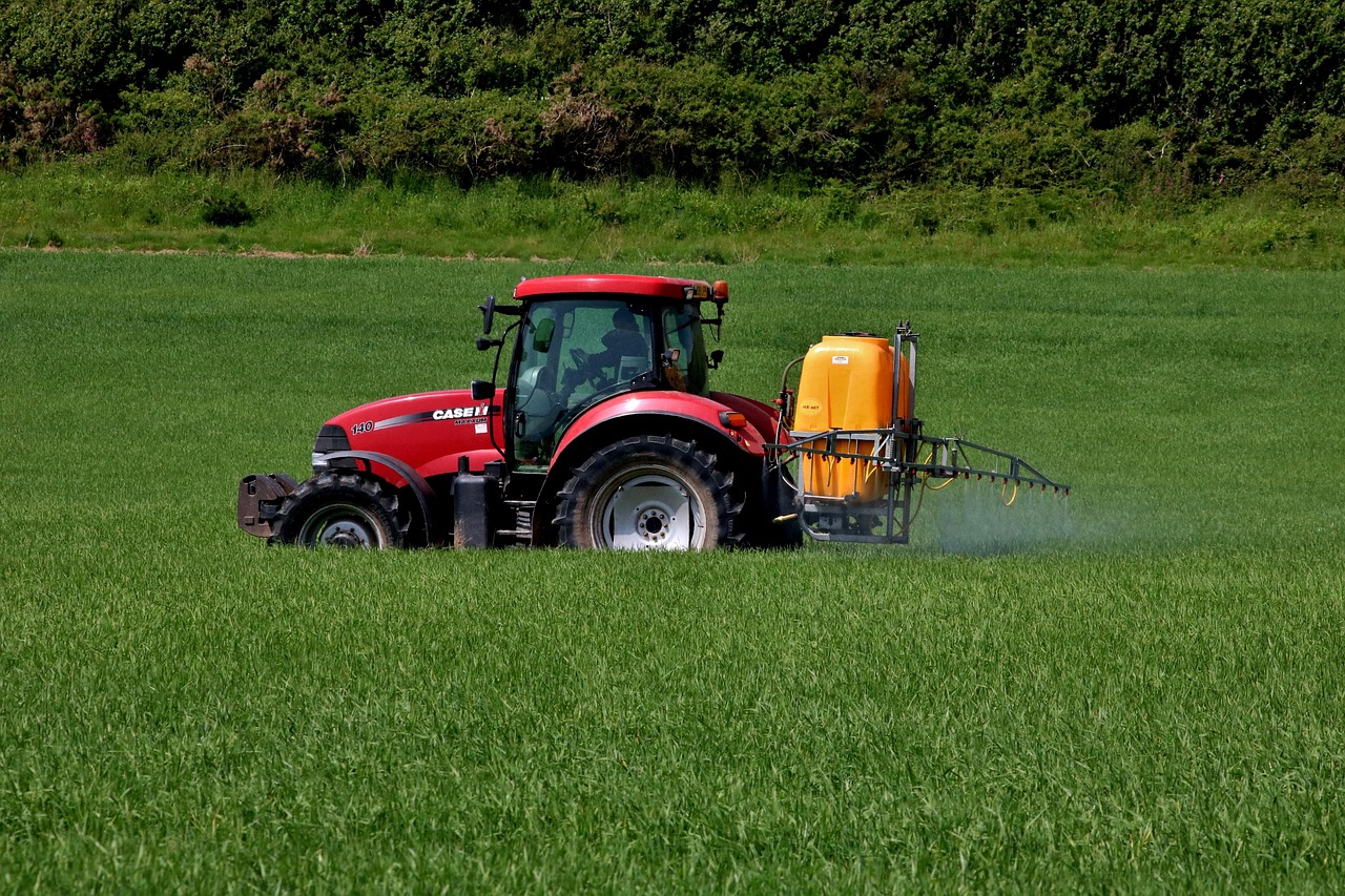 tractor, red, farm, countryside, field, spray, insecticide, green farm, green field, insecticide, insecticide, insecticide, insecticide, insecticide
